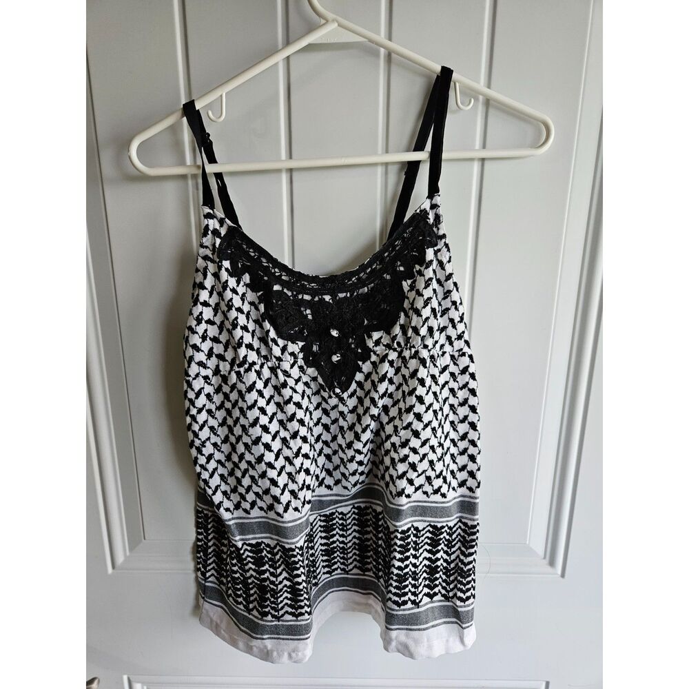 Junior's tank top